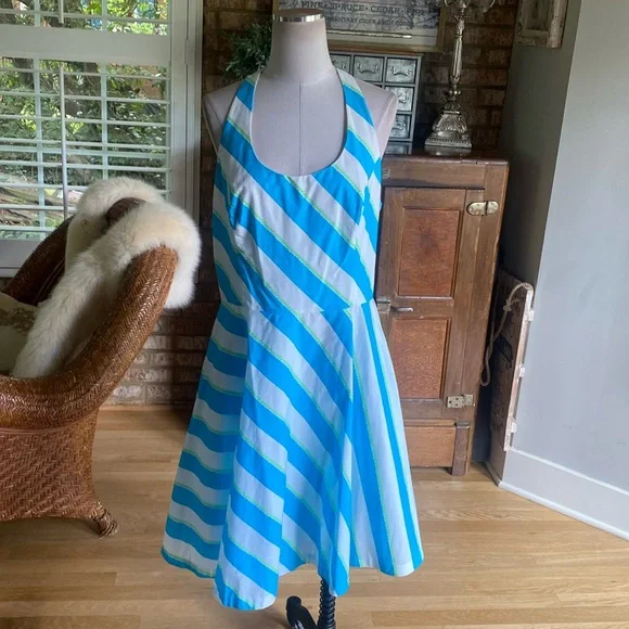 lilly pulitzer light blue dress 1980S LILLY PULITZER Light Blue Floral Print Cotton Basket Weave Hem Dress With Elastic Waist